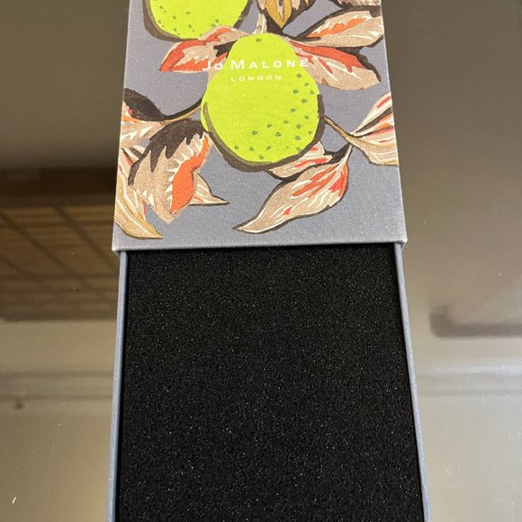 Jo Malone English Pear & Freesia Cologne Duo Coffret: Cologne Spray 100ml/3.4oz - Picture 2 of 8